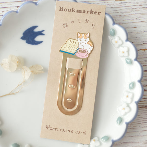 Pottering Cat Bookmark - Cocoa