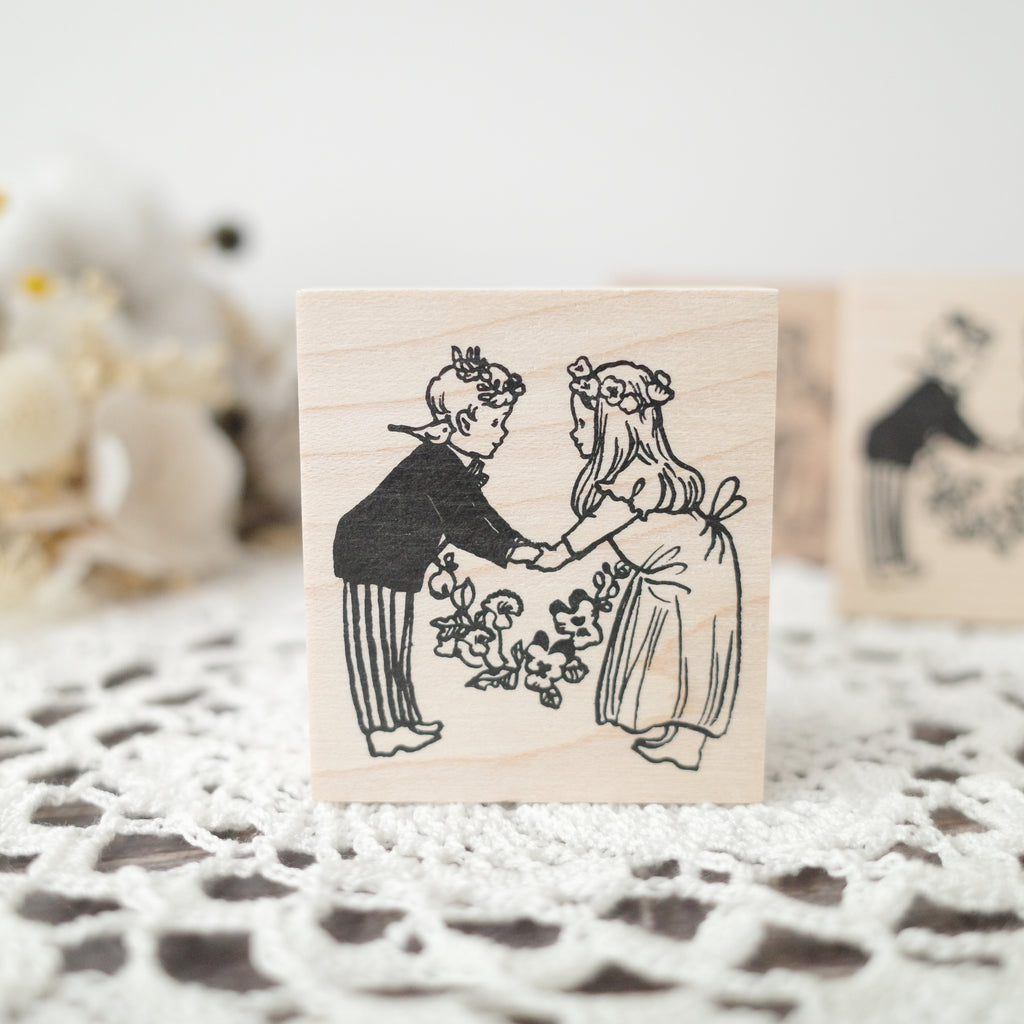 Krimgen rubber stamp - Happily Ever After series - Holding Hands