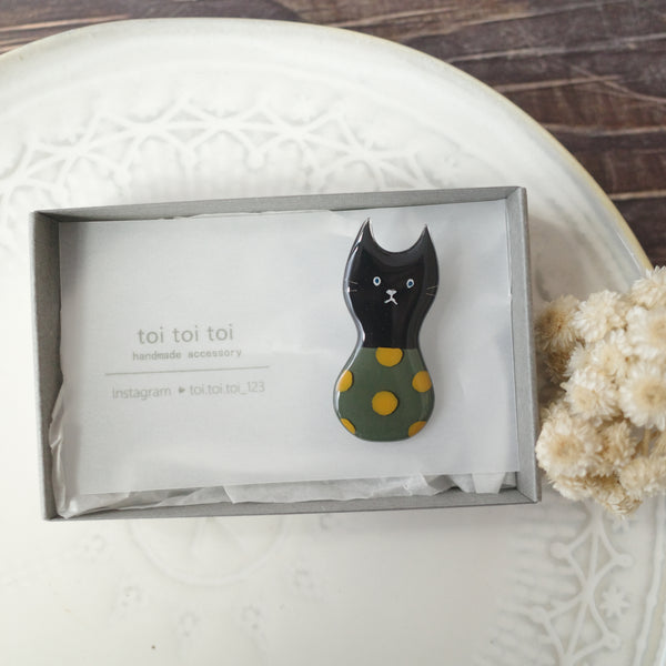 toi toi toi Handmade Accessories - Brooch Kokeshi Cat (Black)