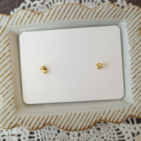 itotsumugi Handmade Accessories - Black x White Flower Earrings No.5 & 6