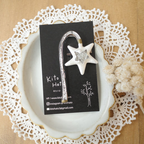 Kito Hato Handmade Brooch - Star Stick (White)