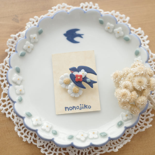 Nonojiko Handmade Accessories - Brooch Camomile & tsubame (17)