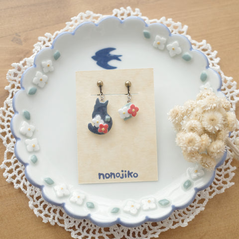 Nonojiko Handmade Accessories - Earring Cat and Flower (22)