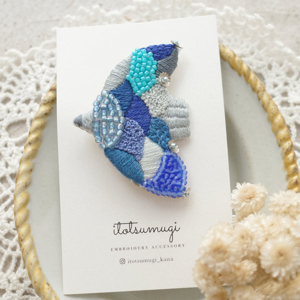 itotsumugi Handmade Accessories - No.28 Brooch
