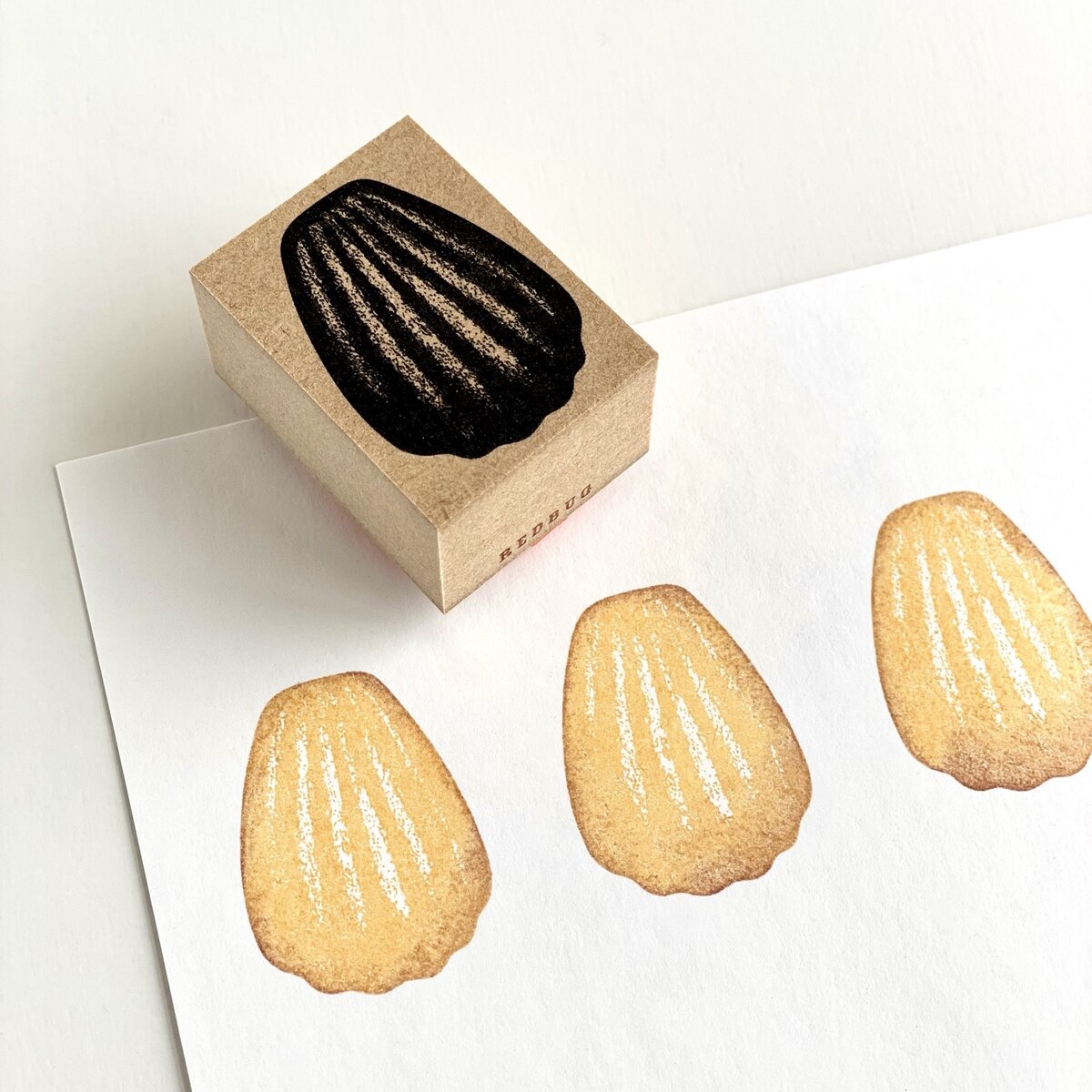 Redbug rubber stamp - Madeline – petit zakkaya